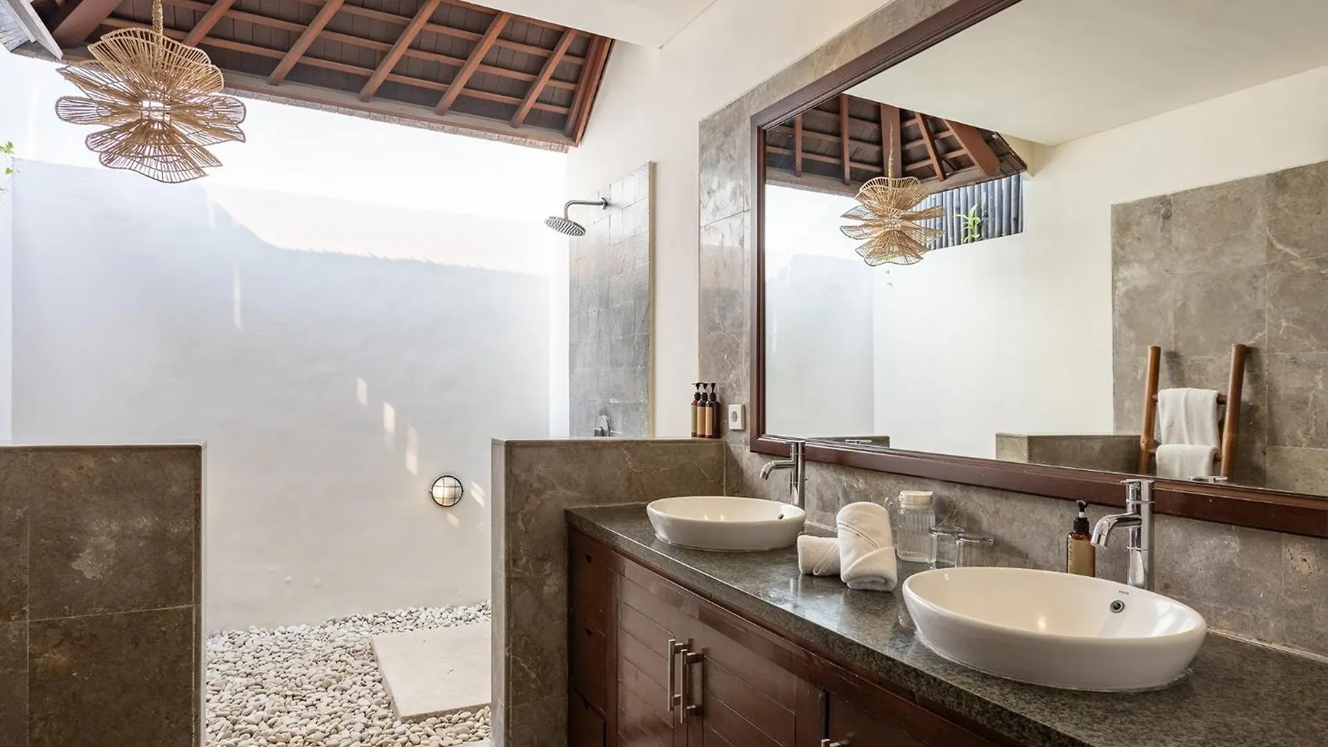 Villa Tiga Mangga By Optimum Bali Villas Seminyak